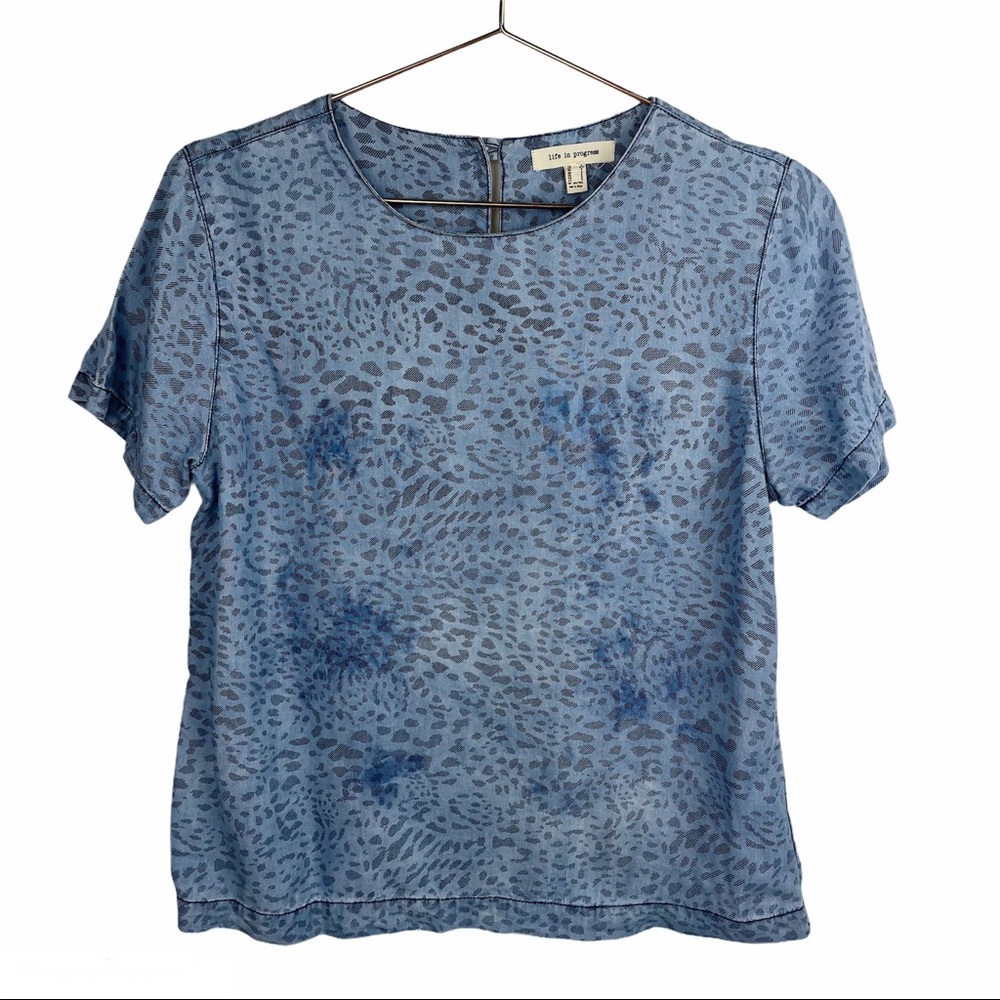 Life in Progress Chambray Printed Top